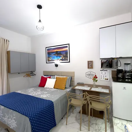 Apartamento tipo studio com uma linda sacada-2